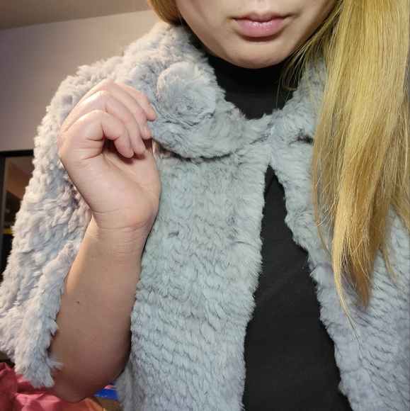 Vintage rabbit fur super soft grey knit capelet - Picture 3 of 7